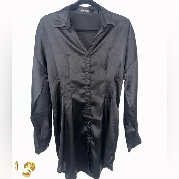 SHEIN Button down dress - Picture 1 of 4
